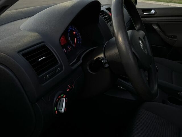 Серый Фольксваген Гольф, объемом двигателя 1.9 л и пробегом 330 тыс. км за 3300 $, фото 13 на Automoto.ua