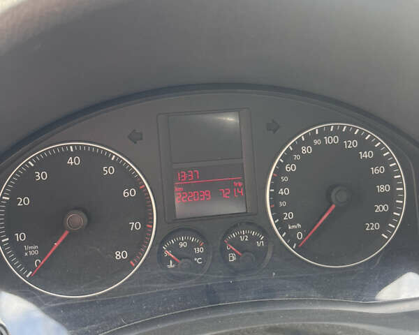 Фольксваген Гольф 2005 у Івано-Франківську на Automoto.ua Сірий Фольксваген Гольф, об'ємом двигуна 1.4 л та пробігом 222 тис. км за 6000 $, фото 8 на Automoto.ua