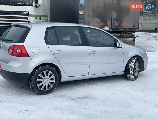 Серый Фольксваген Гольф, объемом двигателя 1.4 л и пробегом 270 тыс. км за 4599 $, фото 3 на Automoto.ua