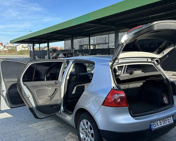 Серый Фольксваген Гольф, объемом двигателя 1.4 л и пробегом 294 тыс. км за 5500 $, фото 5 на Automoto.ua