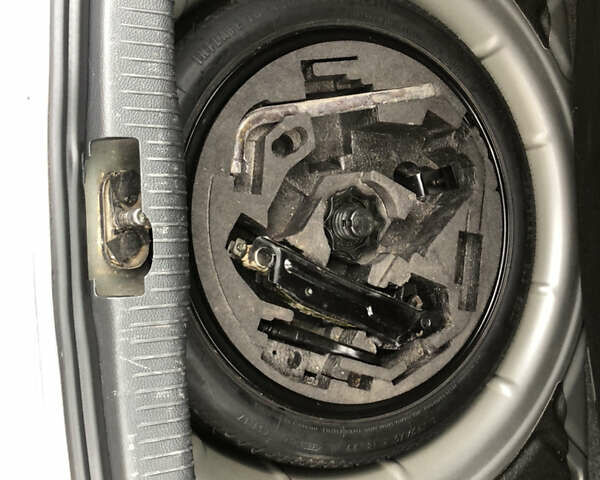 Серый Фольксваген Гольф, объемом двигателя 1.39 л и пробегом 200 тыс. км за 4700 $, фото 12 на Automoto.ua