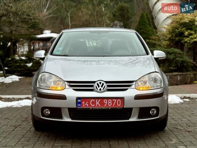 Серый Фольксваген Гольф, объемом двигателя 1.6 л и пробегом 178 тыс. км за 5790 $, фото 3 на Automoto.ua