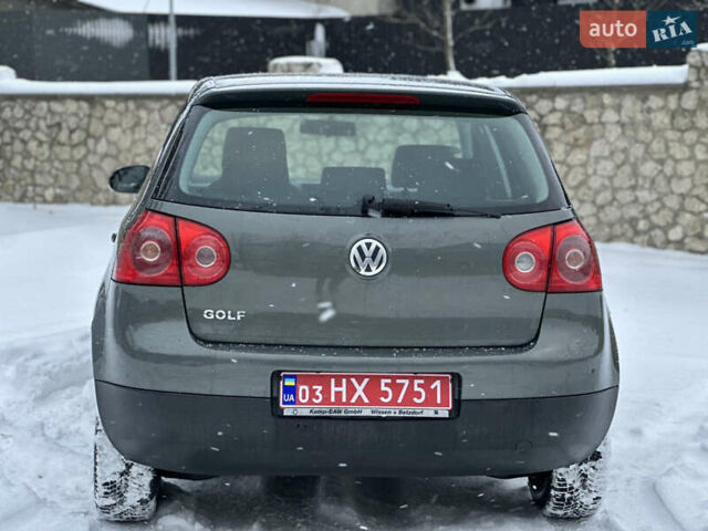 Серый Фольксваген Гольф, объемом двигателя 1.4 л и пробегом 251 тыс. км за 4999 $, фото 24 на Automoto.ua