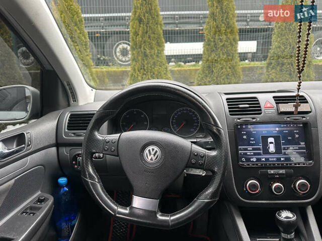 Серый Фольксваген Гольф, объемом двигателя 1.9 л и пробегом 272 тыс. км за 5650 $, фото 14 на Automoto.ua