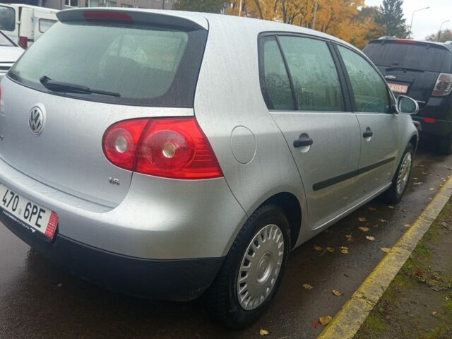 Серый Фольксваген Гольф, объемом двигателя 1.6 л и пробегом 240 тыс. км за 5600 $, фото 5 на Automoto.ua