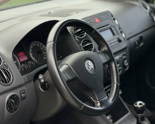 Сірий Фольксваген Гольф, об'ємом двигуна 1.97 л та пробігом 325 тис. км за 6500 $, фото 14 на Automoto.ua