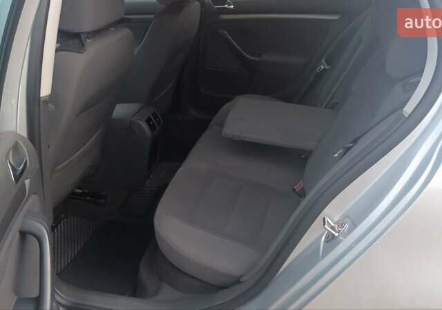 Серый Фольксваген Гольф, объемом двигателя 1.6 л и пробегом 242 тыс. км за 5150 $, фото 29 на Automoto.ua