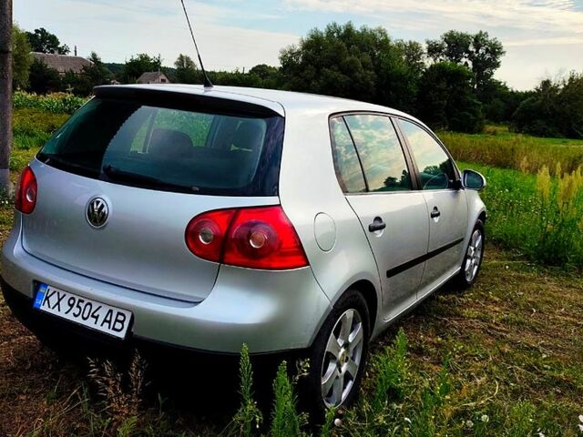 Сірий Фольксваген Гольф, об'ємом двигуна 1.6 л та пробігом 185 тис. км за 5500 $, фото 2 на Automoto.ua