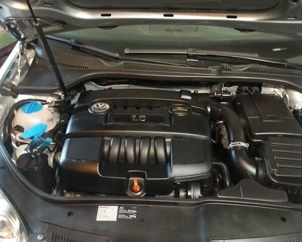 Серый Фольксваген Гольф, объемом двигателя 1.6 л и пробегом 127 тыс. км за 5800 $, фото 25 на Automoto.ua