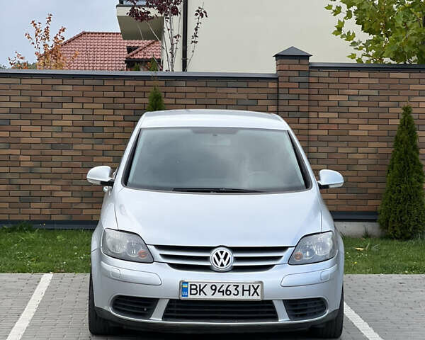 Сірий Фольксваген Гольф, об'ємом двигуна 1.97 л та пробігом 325 тис. км за 6500 $, фото 30 на Automoto.ua