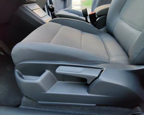 Серый Фольксваген Гольф, объемом двигателя 1.6 л и пробегом 185 тыс. км за 5800 $, фото 36 на Automoto.ua