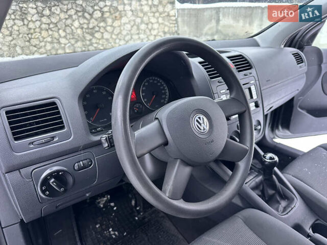 Серый Фольксваген Гольф, объемом двигателя 1.4 л и пробегом 251 тыс. км за 4999 $, фото 41 на Automoto.ua