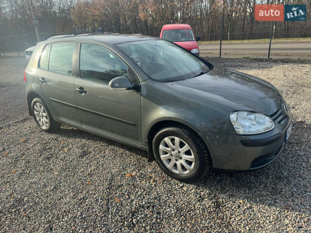 Серый Фольксваген Гольф, объемом двигателя 1.6 л и пробегом 180 тыс. км за 5900 $, фото 6 на Automoto.ua