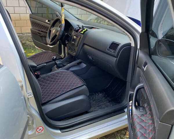 Сірий Фольксваген Гольф, об'ємом двигуна 1.6 л та пробігом 177 тис. км за 6500 $, фото 8 на Automoto.ua