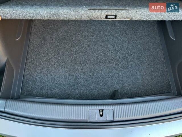 Сірий Фольксваген Гольф, об'ємом двигуна 1.6 л та пробігом 185 тис. км за 5800 $, фото 30 на Automoto.ua