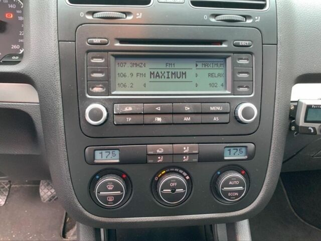 Фольксваген Гольф 2005 в Виннице на Automoto.ua Серый Фольксваген Гольф, объемом двигателя 2 л и пробегом 185 тыс. км за 5700 $, фото 8 на Automoto.ua