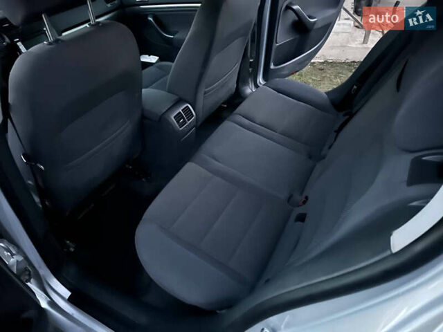 Сірий Фольксваген Гольф, об'ємом двигуна 1.6 л та пробігом 182 тис. км за 6000 $, фото 22 на Automoto.ua