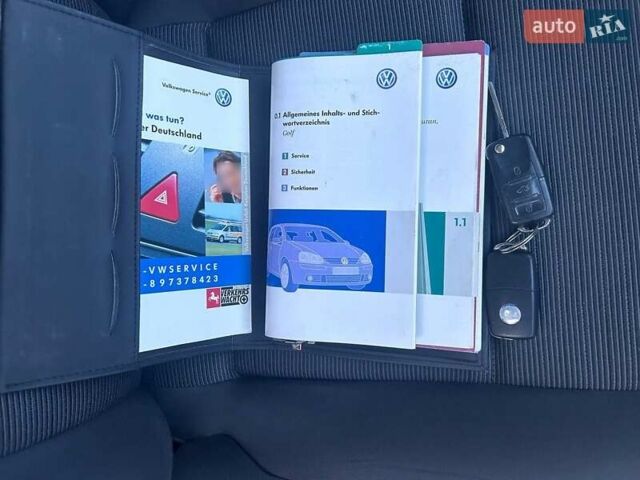 Серый Фольксваген Гольф, объемом двигателя 1.6 л и пробегом 185 тыс. км за 5350 $, фото 34 на Automoto.ua