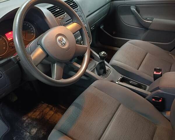 Сірий Фольксваген Гольф, об'ємом двигуна 1.4 л та пробігом 223 тис. км за 5400 $, фото 6 на Automoto.ua