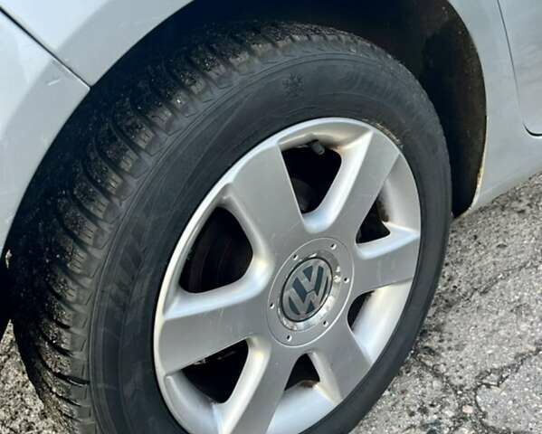 Серый Фольксваген Гольф, объемом двигателя 1.6 л и пробегом 285 тыс. км за 5900 $, фото 5 на Automoto.ua