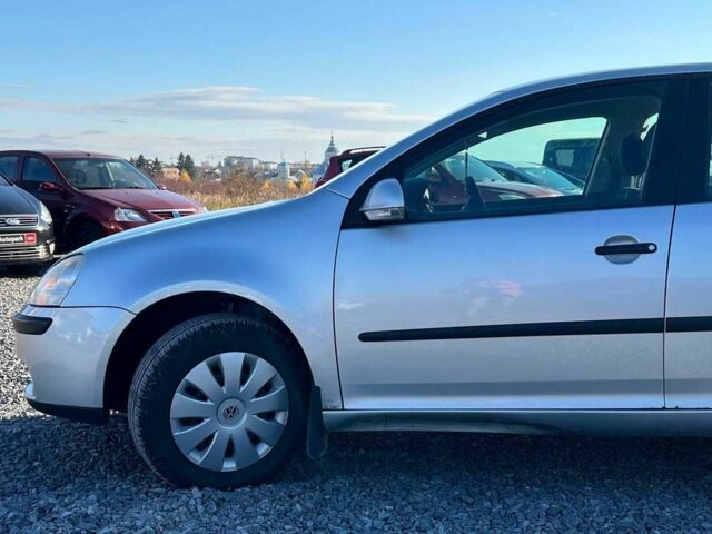 Серый Фольксваген Гольф, объемом двигателя 1.6 л и пробегом 222 тыс. км за 4990 $, фото 3 на Automoto.ua