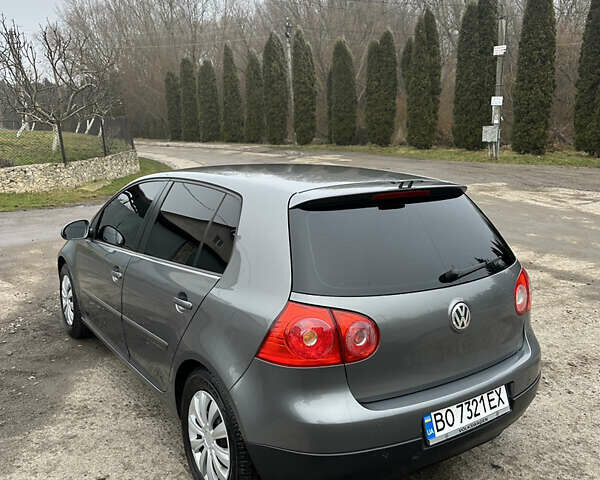 Серый Фольксваген Гольф, объемом двигателя 1.6 л и пробегом 202 тыс. км за 6300 $, фото 5 на Automoto.ua