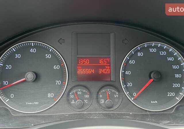 Серый Фольксваген Гольф, объемом двигателя 1.4 л и пробегом 255 тыс. км за 5500 $, фото 18 на Automoto.ua