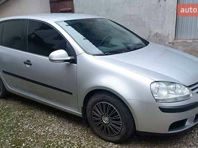 Серый Фольксваген Гольф, объемом двигателя 1.6 л и пробегом 211 тыс. км за 5900 $, фото 4 на Automoto.ua