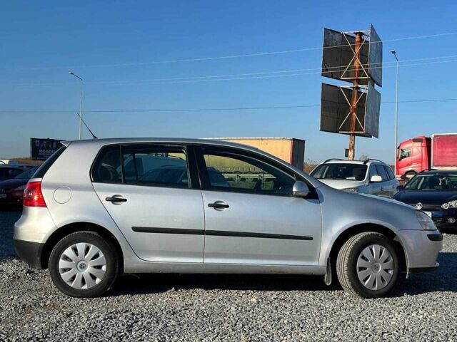 Серый Фольксваген Гольф, объемом двигателя 1.6 л и пробегом 222 тыс. км за 4990 $, фото 10 на Automoto.ua