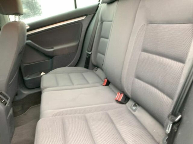 Фольксваген Гольф 2005 в Виннице на Automoto.ua Серый Фольксваген Гольф, объемом двигателя 2 л и пробегом 185 тыс. км за 5700 $, фото 3 на Automoto.ua