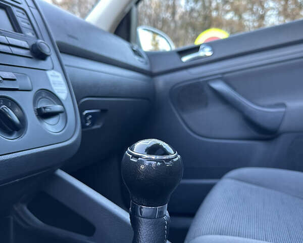 Серый Фольксваген Гольф, объемом двигателя 1.4 л и пробегом 202 тыс. км за 5600 $, фото 51 на Automoto.ua