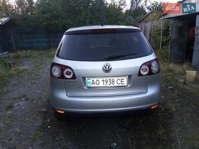 Серый Фольксваген Гольф, объемом двигателя 1.9 л и пробегом 230 тыс. км за 4400 $, фото 3 на Automoto.ua