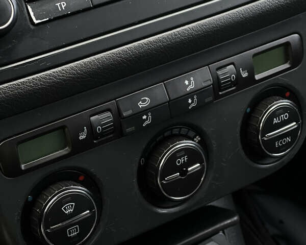 Сірий Фольксваген Гольф, об'ємом двигуна 1.97 л та пробігом 325 тис. км за 6500 $, фото 13 на Automoto.ua