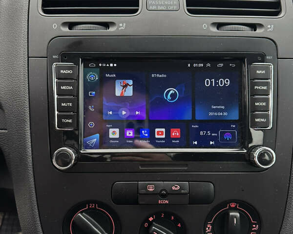 Серый Фольксваген Гольф, объемом двигателя 1.6 л и пробегом 270 тыс. км за 6200 $, фото 26 на Automoto.ua