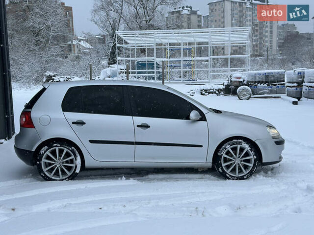 Серый Фольксваген Гольф, объемом двигателя 1.9 л и пробегом 272 тыс. км за 5650 $, фото 5 на Automoto.ua