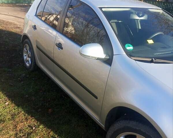 Серый Фольксваген Гольф, объемом двигателя 1.6 л и пробегом 127 тыс. км за 5800 $, фото 6 на Automoto.ua