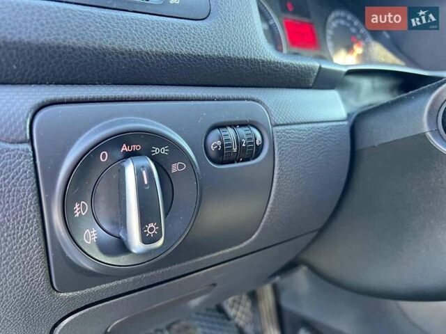 Сірий Фольксваген Гольф, об'ємом двигуна 1.6 л та пробігом 222 тис. км за 4990 $, фото 19 на Automoto.ua