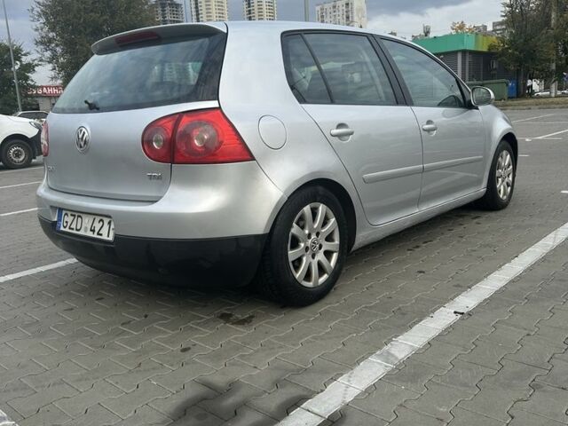 Серый Фольксваген Гольф, объемом двигателя 1.9 л и пробегом 380 тыс. км за 2550 $, фото 3 на Automoto.ua