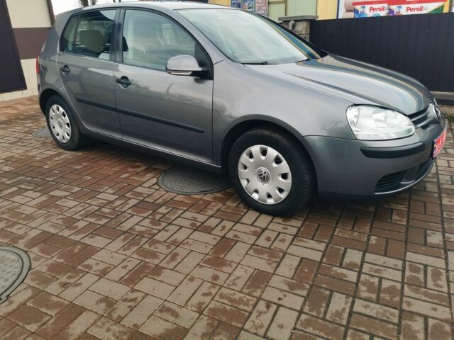 Сірий Фольксваген Гольф, об'ємом двигуна 4 л та пробігом 188 тис. км за 5900 $, фото 1 на Automoto.ua