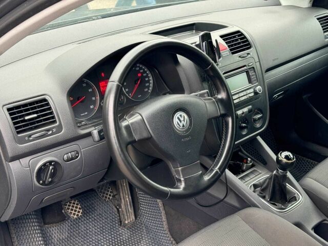 Серый Фольксваген Гольф, объемом двигателя 1.4 л и пробегом 271 тыс. км за 5090 $, фото 15 на Automoto.ua