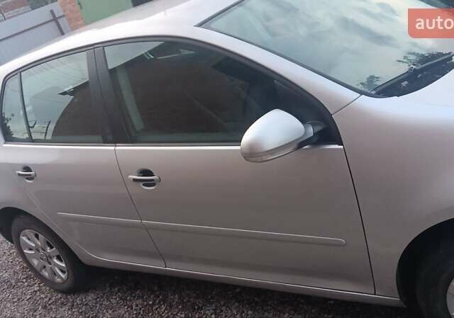 Серый Фольксваген Гольф, объемом двигателя 1.6 л и пробегом 242 тыс. км за 5150 $, фото 2 на Automoto.ua