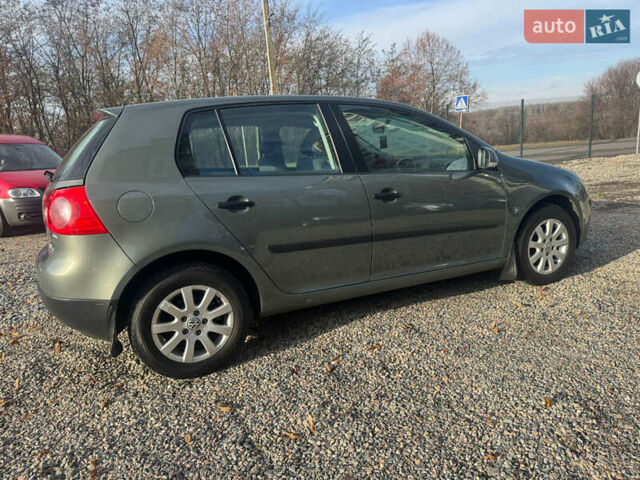 Серый Фольксваген Гольф, объемом двигателя 1.6 л и пробегом 180 тыс. км за 5900 $, фото 9 на Automoto.ua