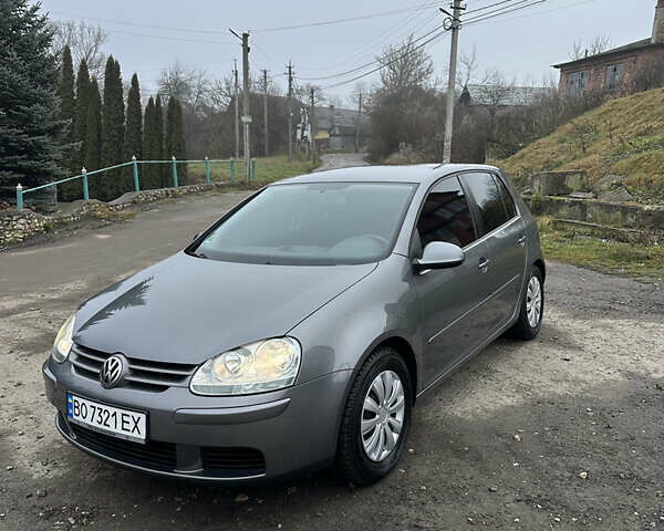 Серый Фольксваген Гольф, объемом двигателя 1.6 л и пробегом 202 тыс. км за 6300 $, фото 1 на Automoto.ua