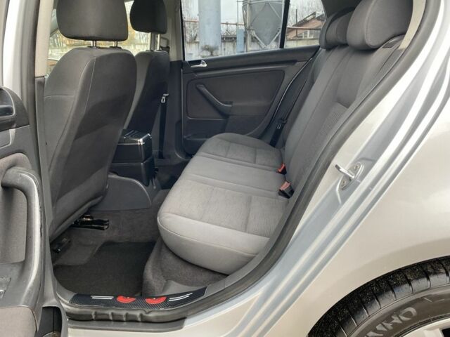 Сірий Фольксваген Гольф, об'ємом двигуна 1.9 л та пробігом 400 тис. км за 2650 $, фото 12 на Automoto.ua