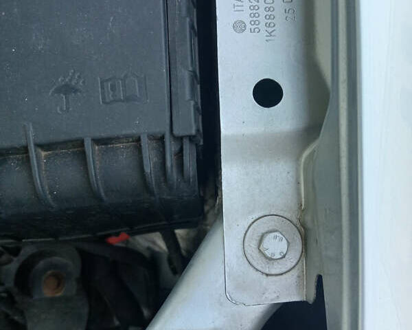 Сірий Фольксваген Гольф, об'ємом двигуна 1.4 л та пробігом 207 тис. км за 5299 $, фото 17 на Automoto.ua