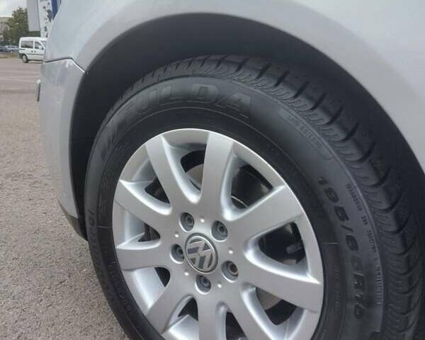 Сірий Фольксваген Гольф, об'ємом двигуна 1.6 л та пробігом 257 тис. км за 6200 $, фото 6 на Automoto.ua