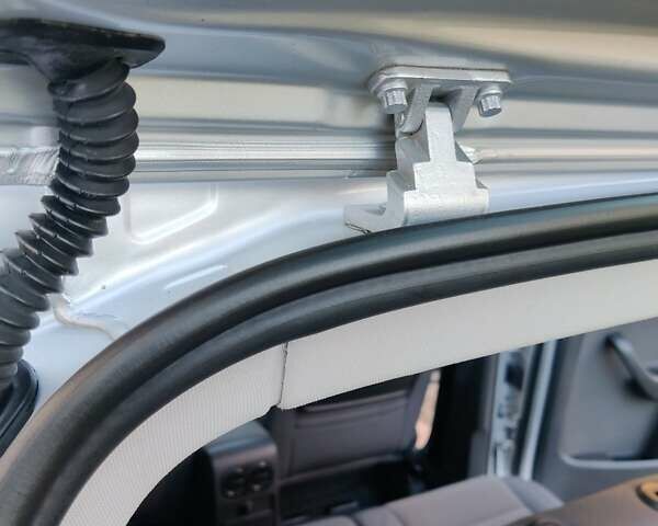 Сірий Фольксваген Гольф, об'ємом двигуна 1.6 л та пробігом 185 тис. км за 5800 $, фото 50 на Automoto.ua