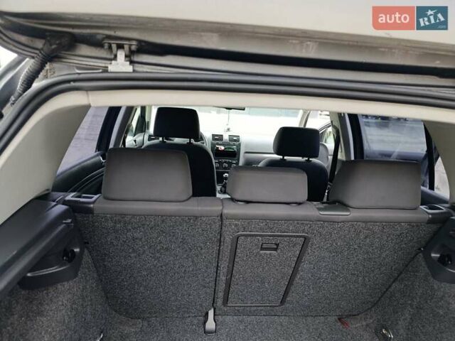 Серый Фольксваген Гольф, объемом двигателя 1.6 л и пробегом 331 тыс. км за 5100 $, фото 13 на Automoto.ua