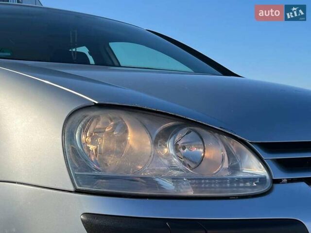 Сірий Фольксваген Гольф, об'ємом двигуна 1.6 л та пробігом 222 тис. км за 4990 $, фото 12 на Automoto.ua