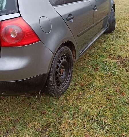 Серый Фольксваген Гольф, объемом двигателя 1.6 л и пробегом 310 тыс. км за 5100 $, фото 35 на Automoto.ua